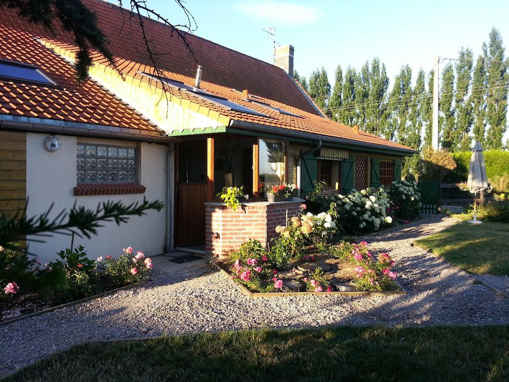 Villa Gite De La Ferme Des Crins Blancs Hazebrouck Exterior foto